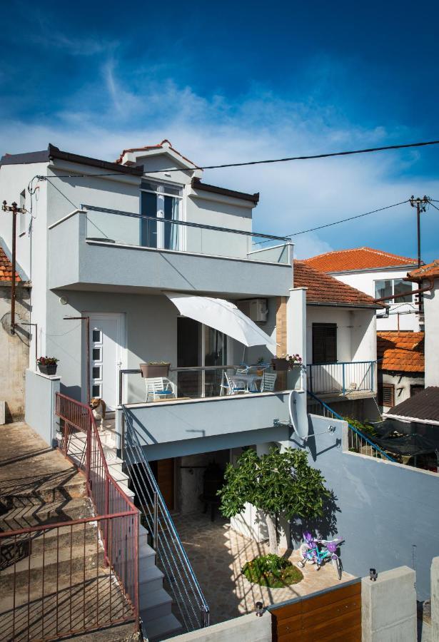 Villa Sv. Vid 세비드 외부 사진